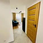 Powstancow 19 *