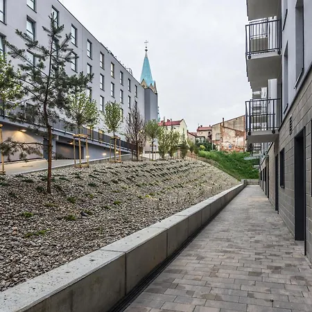 Powstancow 19 Oświęcim (Auschwitz)